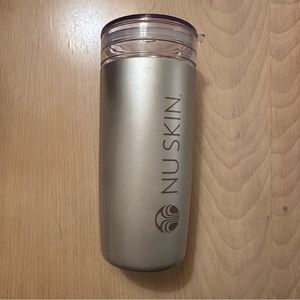 NWOT Nu Skin 30oz Tumbler